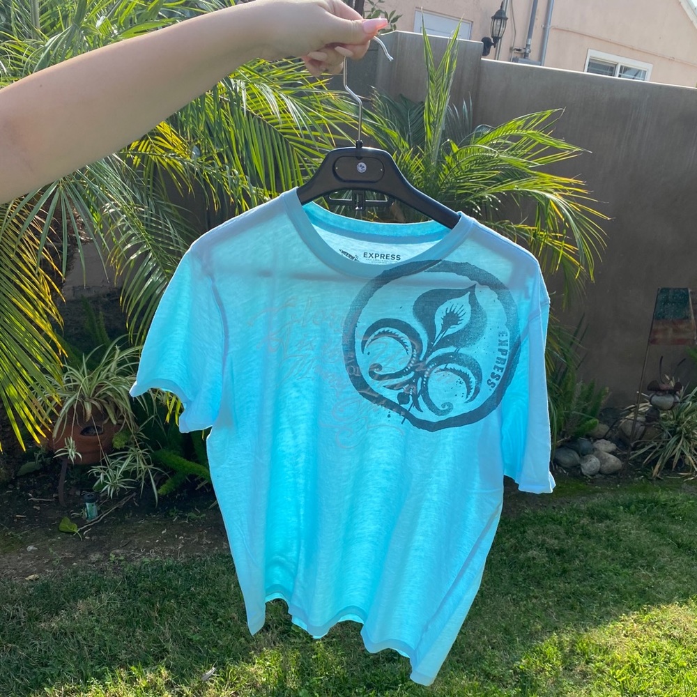 Express T-shirt
